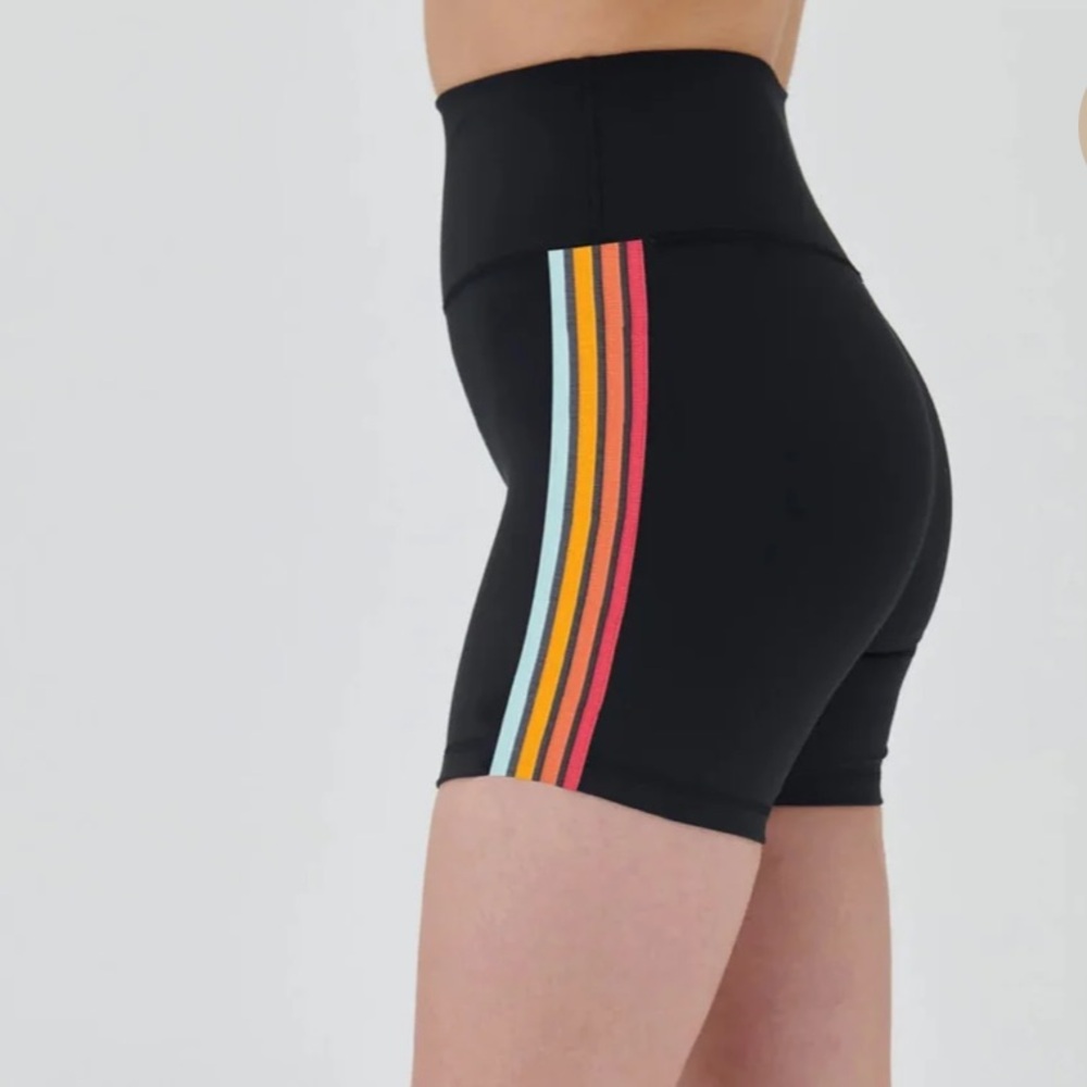 SPIRITUAL GANGSTER Intent Biker Short in Black Size SMALL